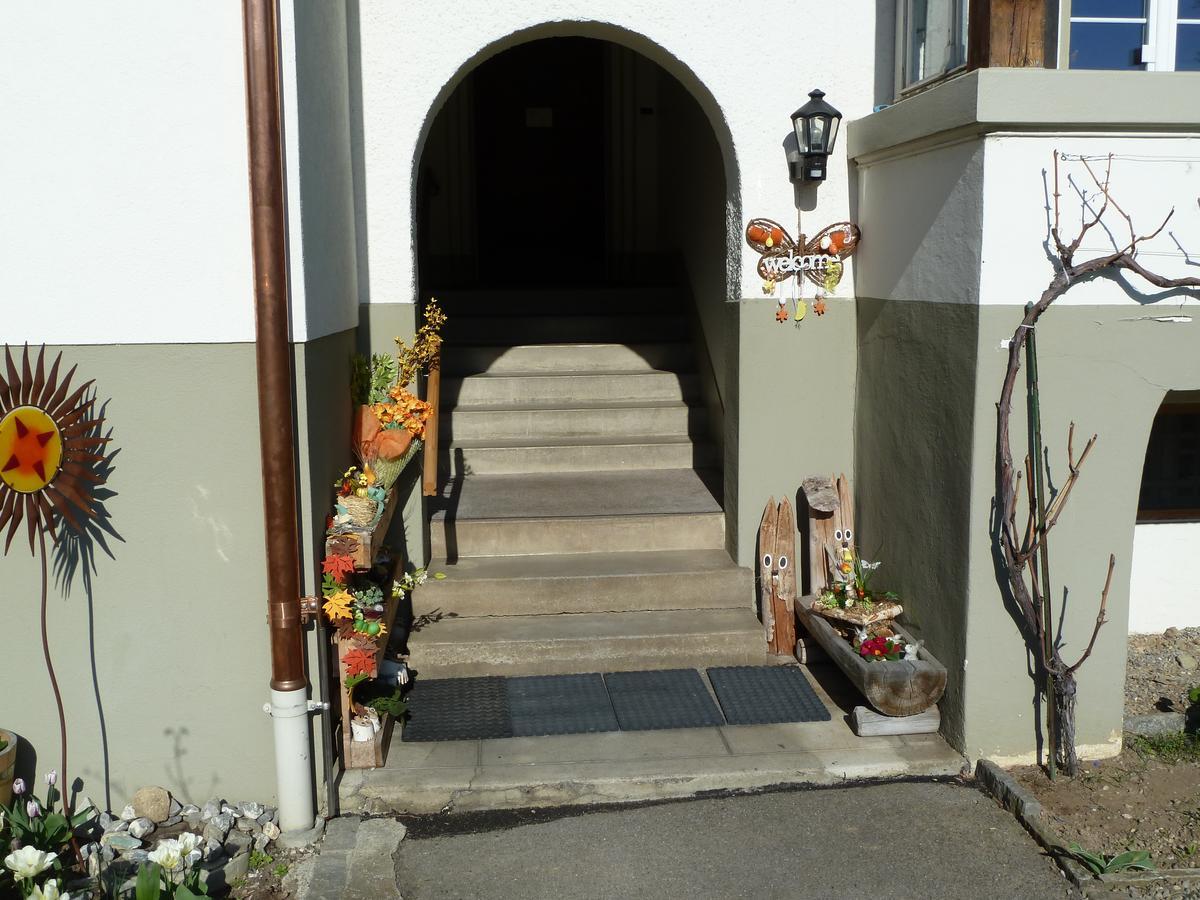 Hotel Restaurant Sunnmatt Aeschi Bei Spiez Exterior foto